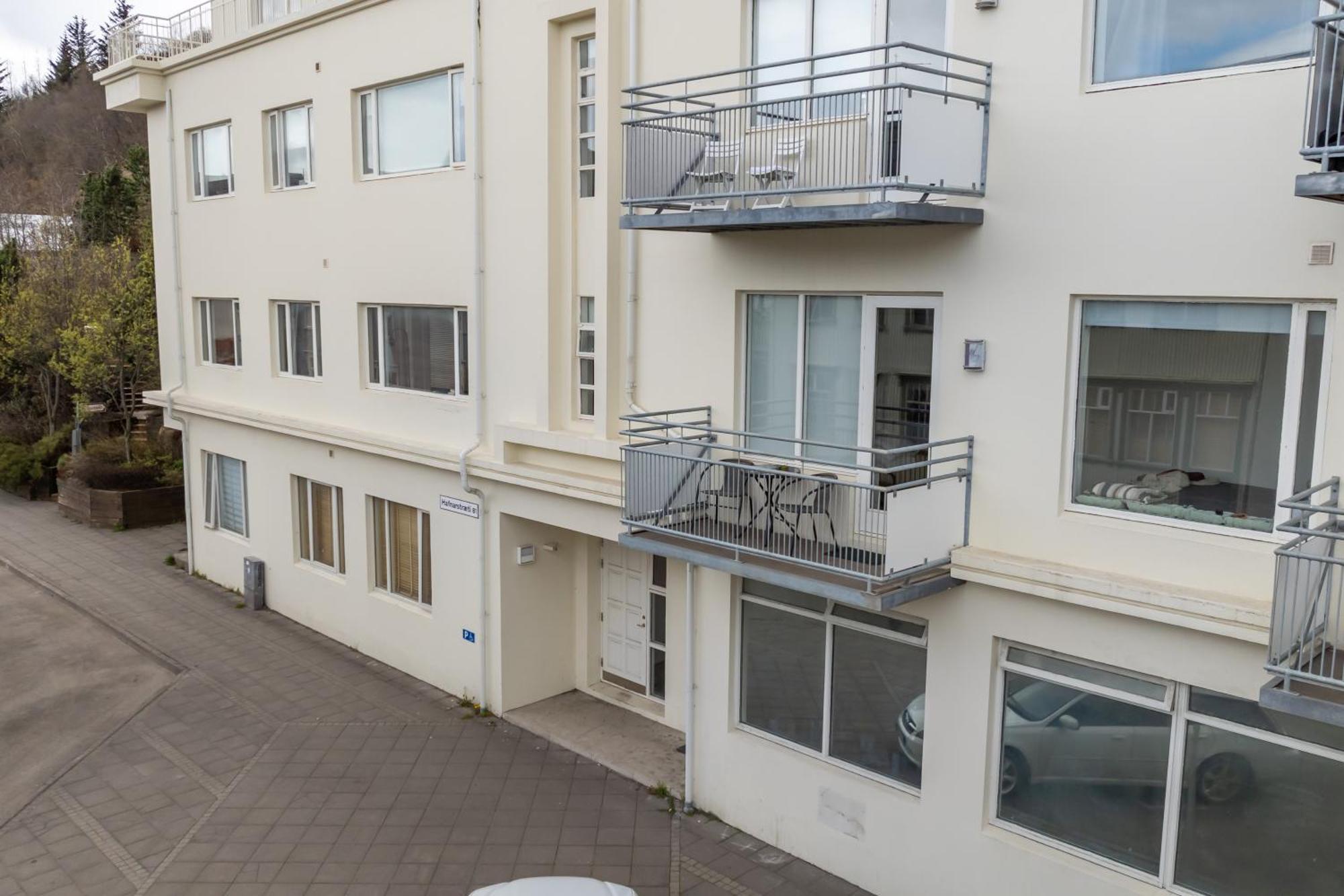 Charming Deluxe Apartment อาคูเรย์รี ห้อง รูปภาพ